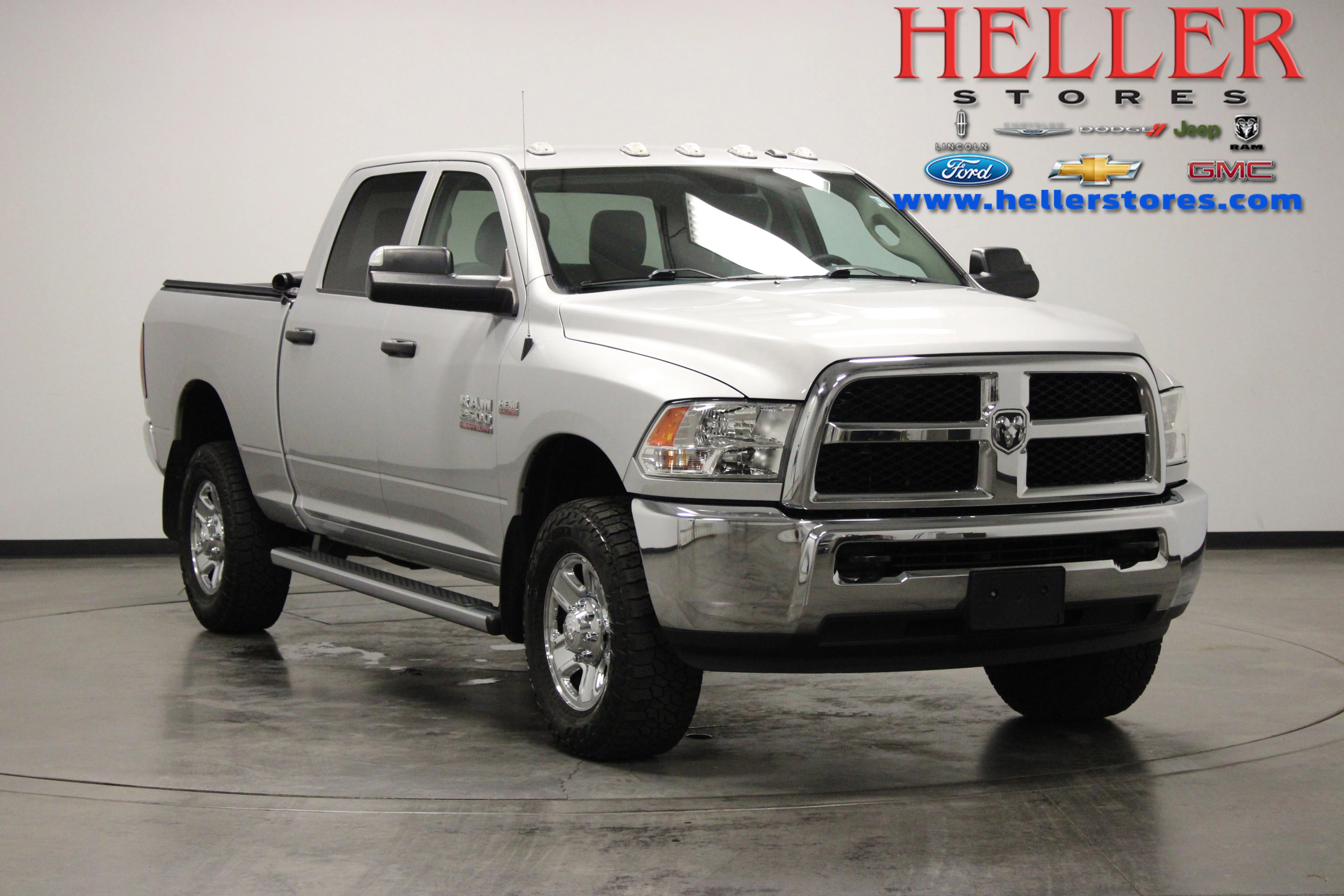 Used 2018 Bright Silver Clearcoat Metallic Ram Tradesman image 1
