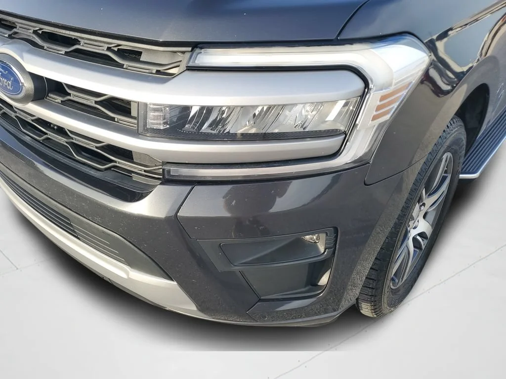 Used 2022 Gray Ford XLT image 24