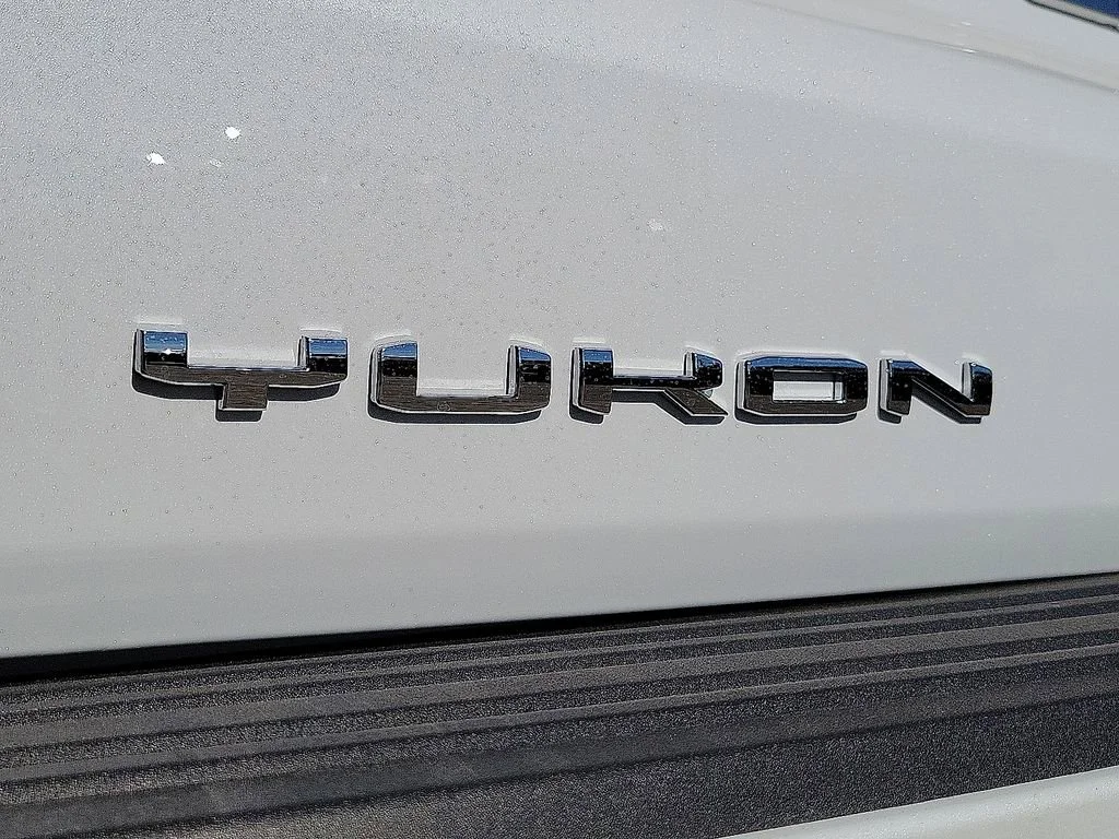 2026 GMC Yukon XL Denali - Photo 9