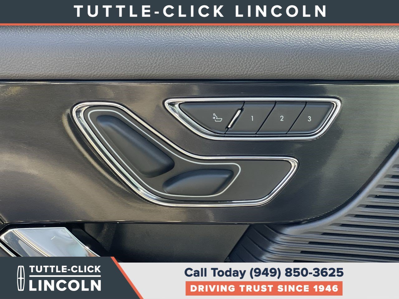 Certified Used 2022 Flight Blue Lincoln Grand Touring image 24