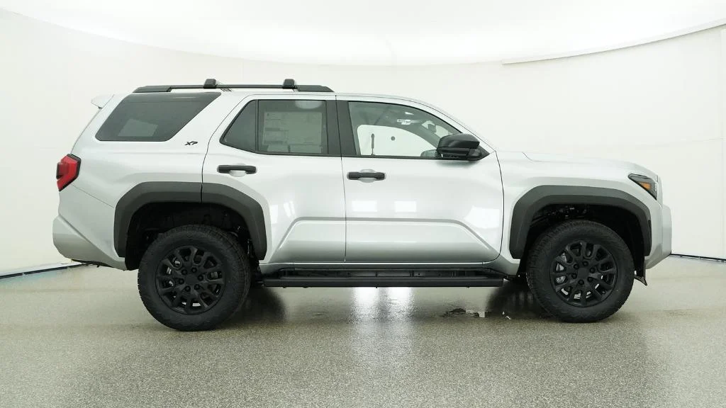New 2026 Cutting Edge Toyota SR5 image 2