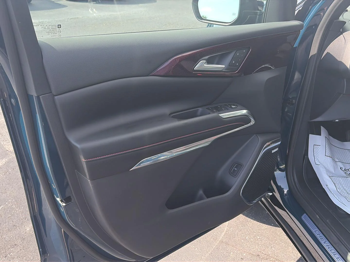 2027 Chevrolet Traverse RS - Photo 9