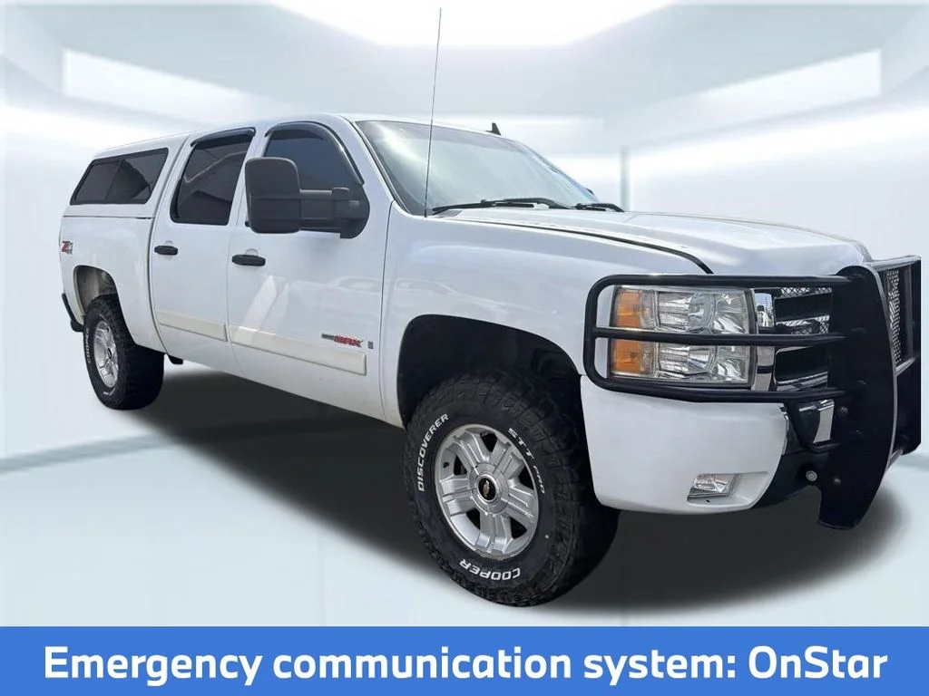 Used 2007 White Chevrolet LT image 9
