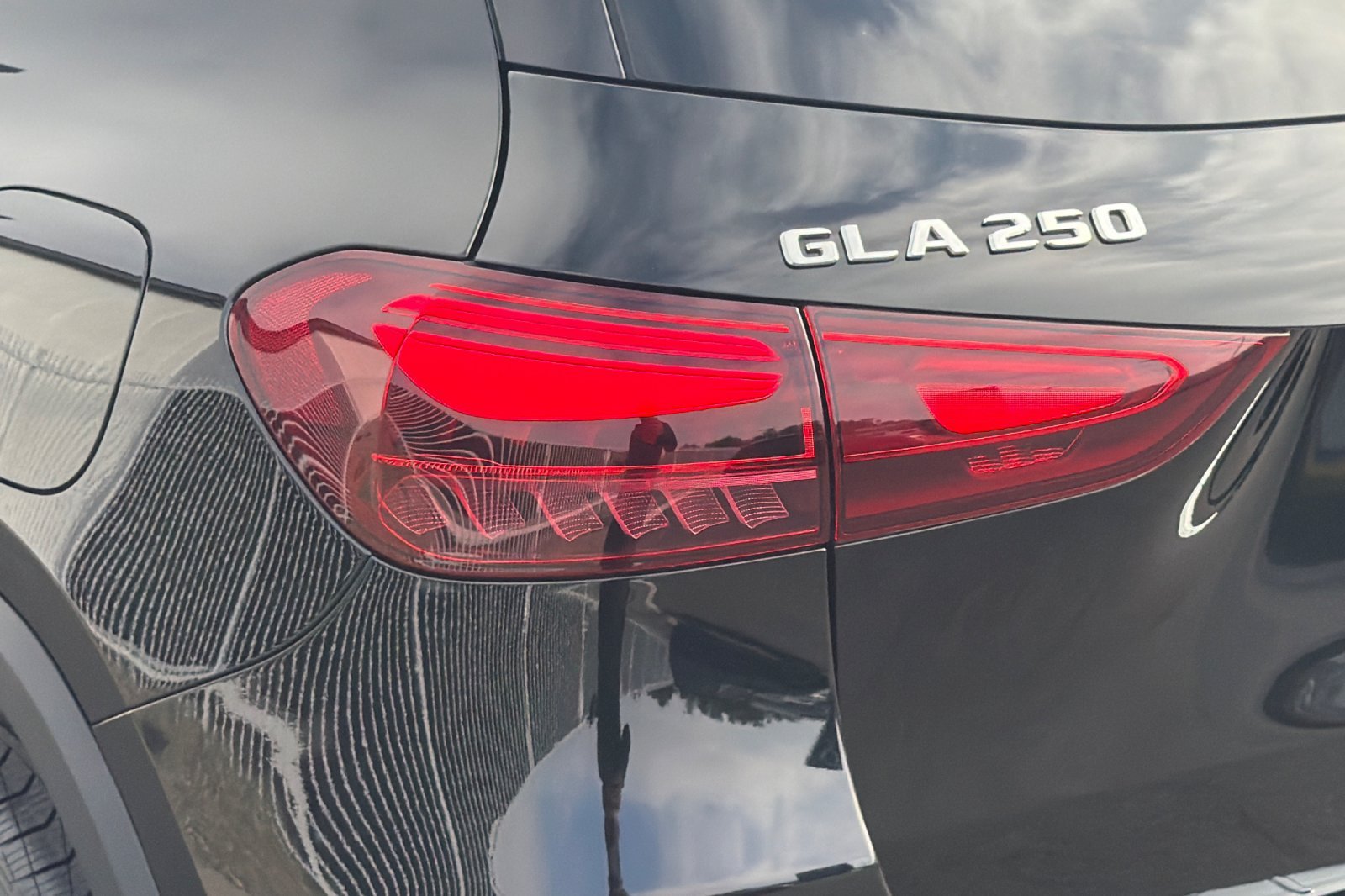 Certified Used 2025 Black Mercedes-Benz GLA 250 image 15