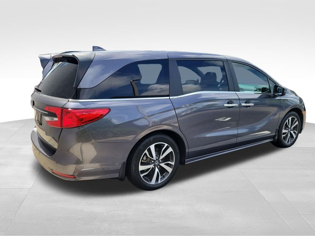 Certified Used 2024 Modern Steel Metallic Honda Touring image 13