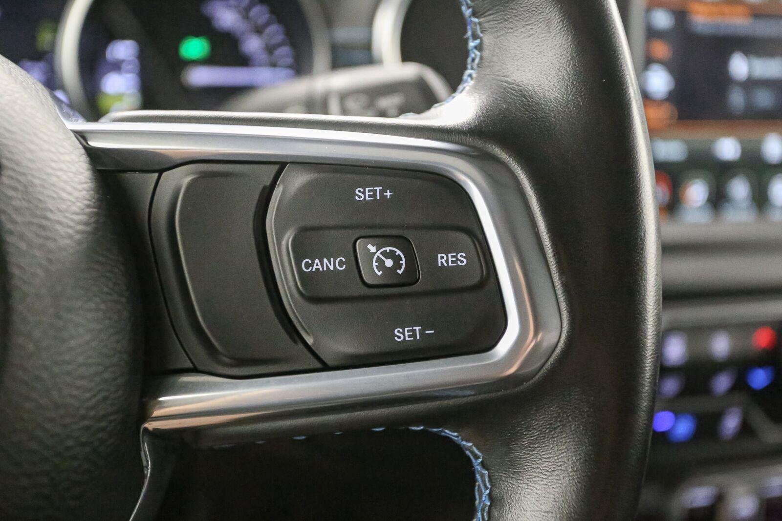Used 2022 Black Clearcoat Jeep Unlimited Rubicon image 39