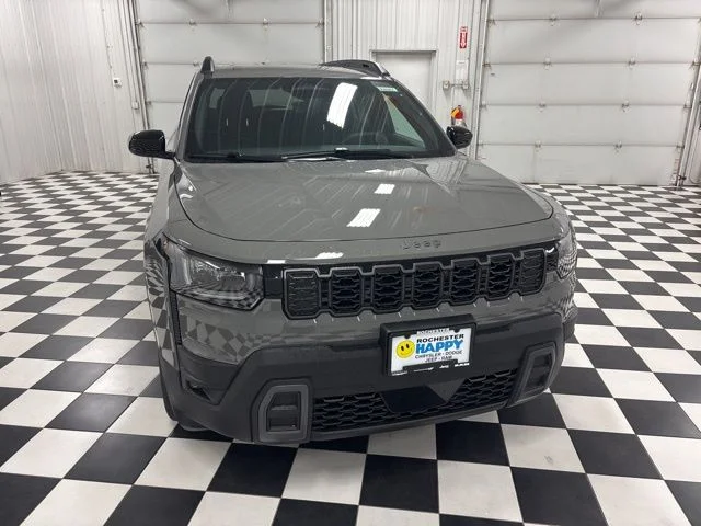 New 2026 Sting-Gray Clear-Coat Exterior Paint Jeep Laredo image 2