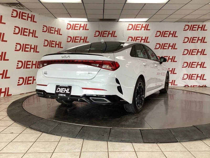 Used 2023 White Kia GT-Line image 7