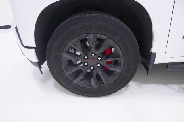 Used 2022 WHITE Chevrolet Custom image 13