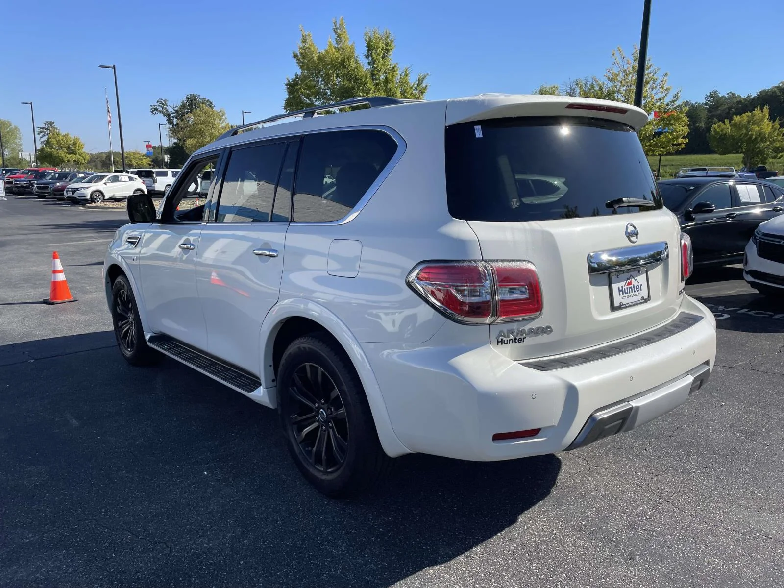 Used 2020 White Nissan Platinum 4WD image 4