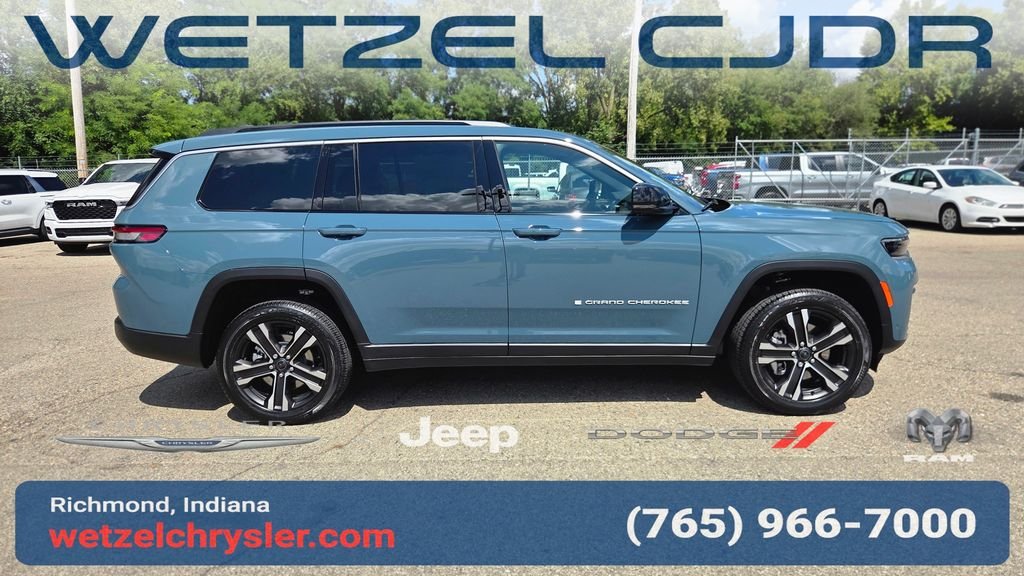 New 2027 Steel Blue Paint Jeep Limited image 8