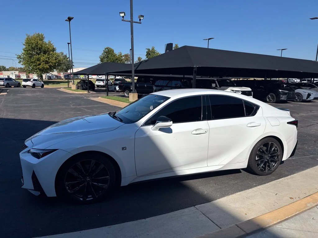 2021 Lexus IS