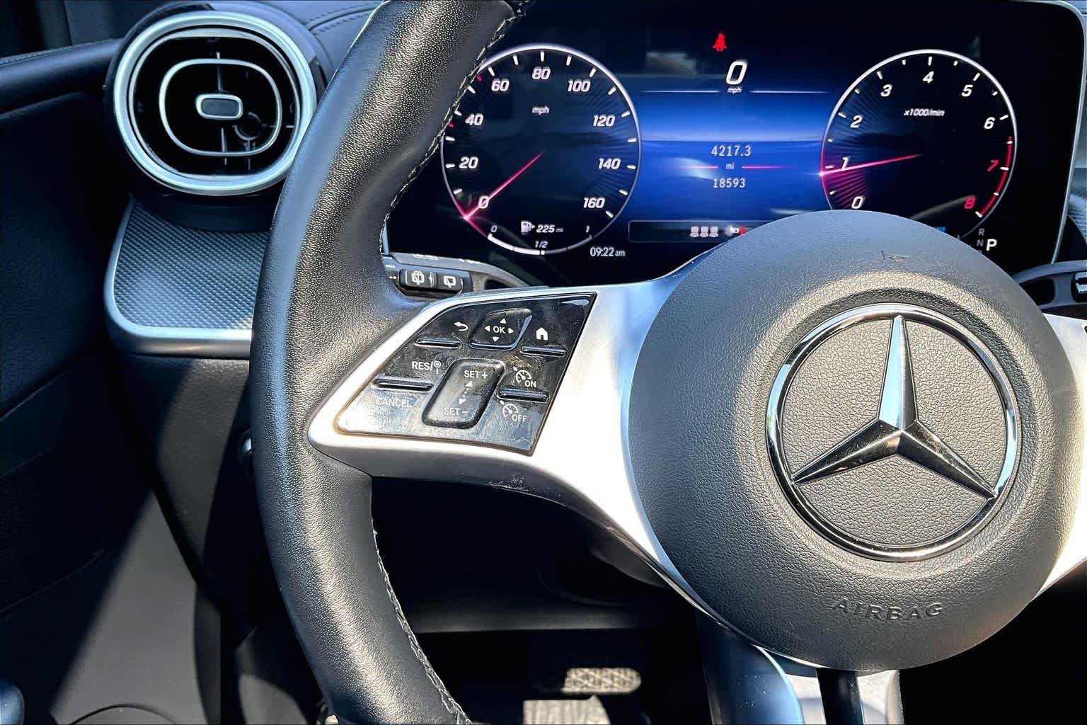 Used 2024 Graphite Grey Metallic Mercedes-Benz GLC 300 image 47