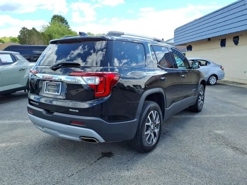 Used 2023 Ebony Twilight Metallic GMC SLE image 5