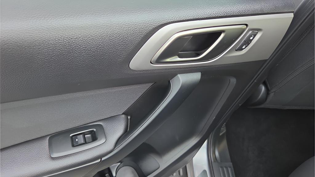 Used 2021 Gray Ford XLT image 65