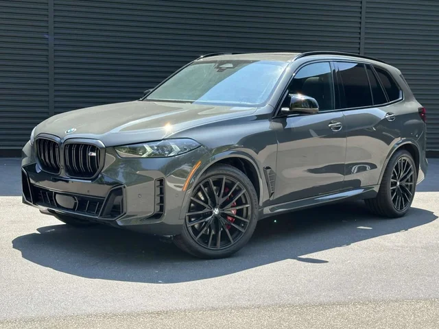 2024 BMW X5 M60i