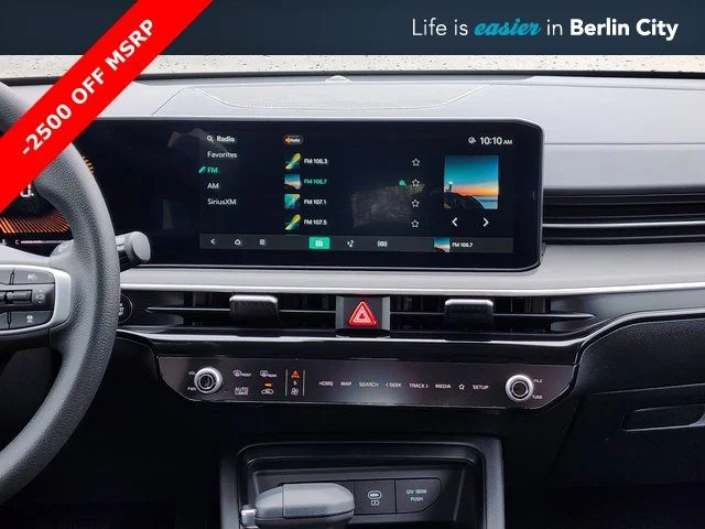 2025 Kia K5 LXS - Photo 21