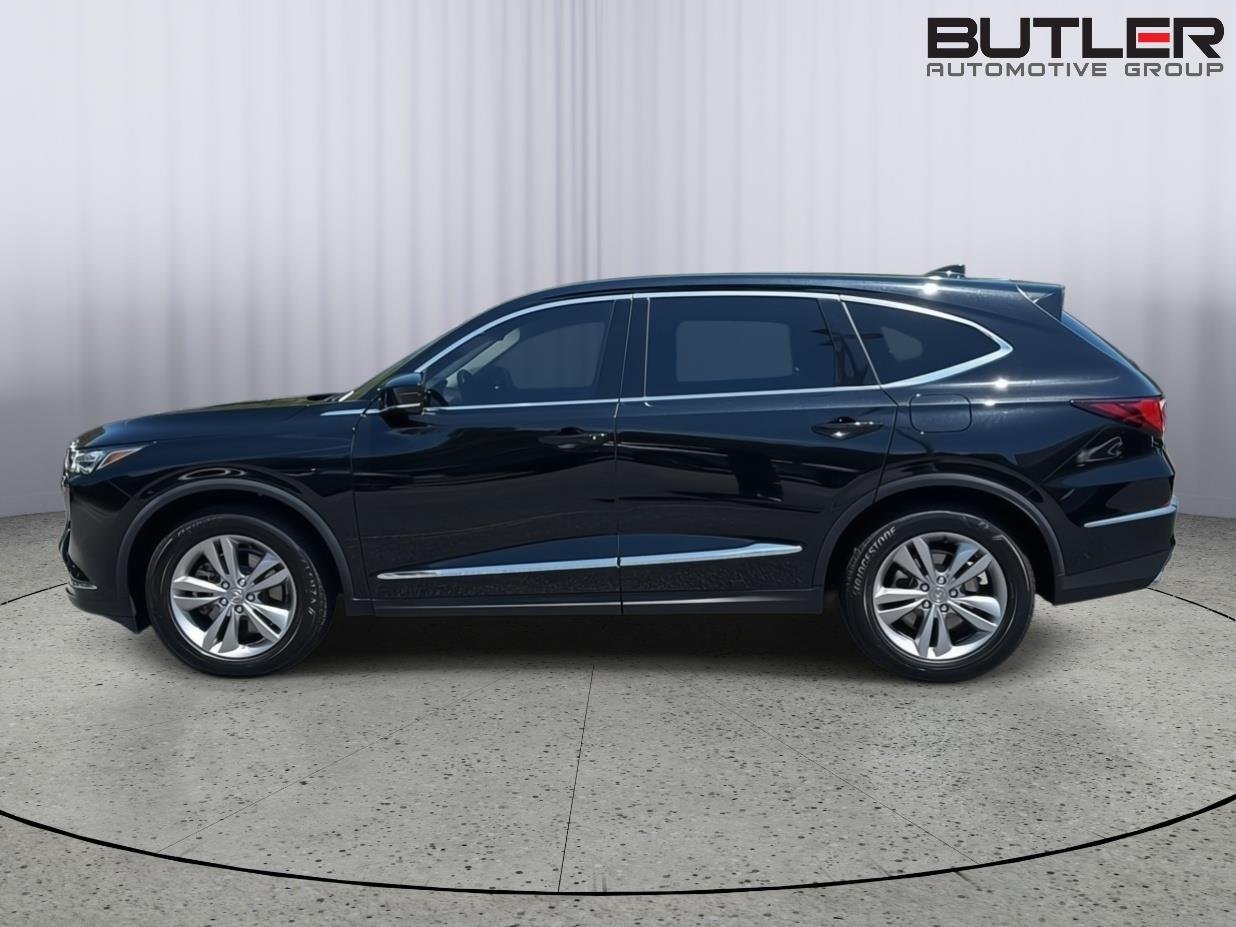 Used 2024 Majestic Black Pearl Acura Base image 8