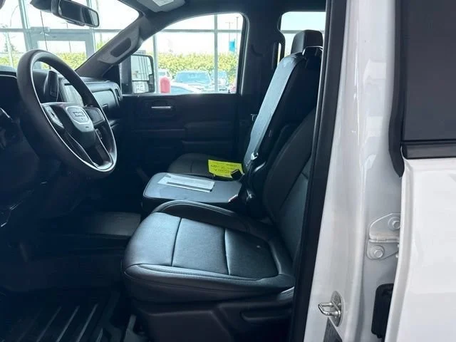 Used 2022 SUMMIT WHITE GMC Pro image 12