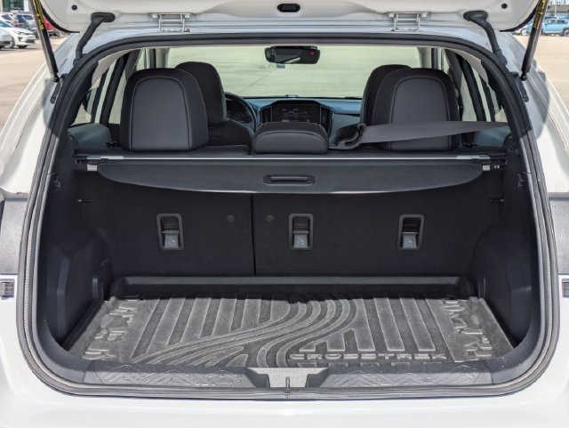 Used 2024 Crystal White Pearl Subaru Limited image 13