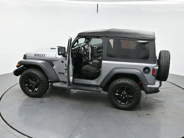 Used 2020 Billet Silver Met Jeep Willys Sport image 36