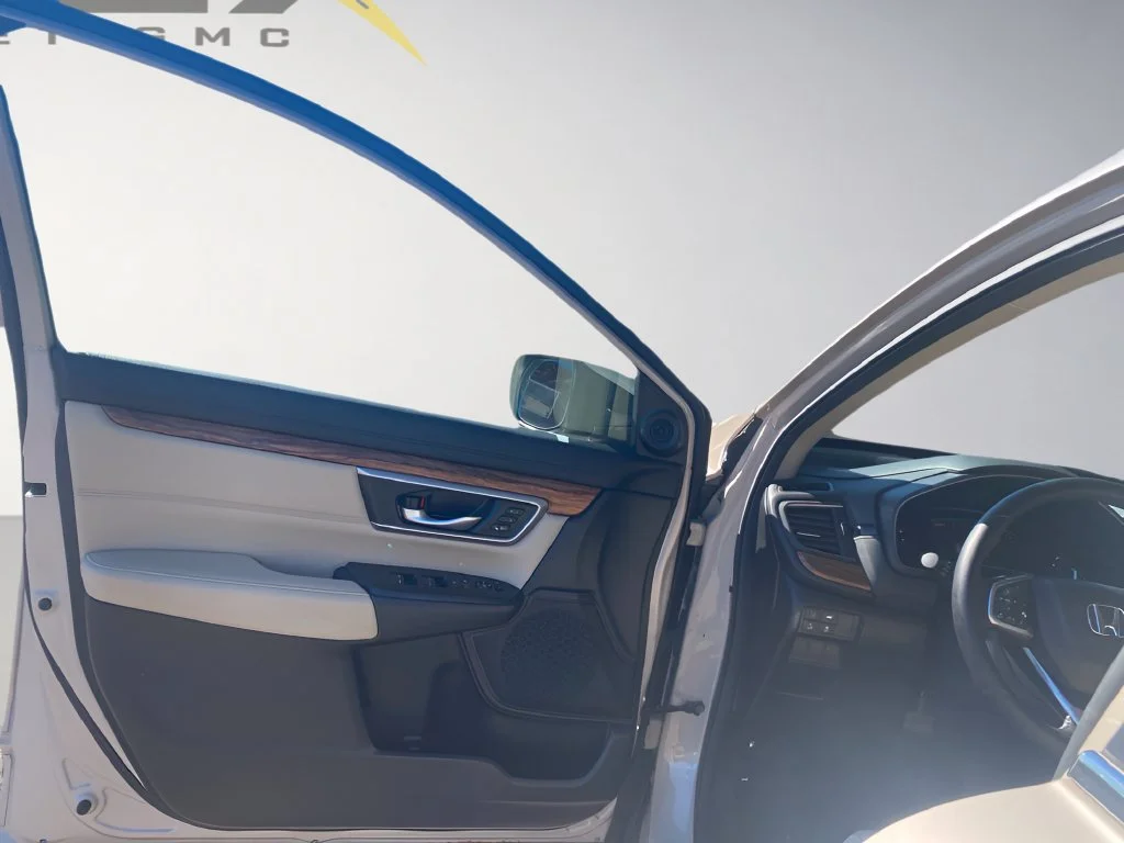 Used 2018  Honda Touring image 15