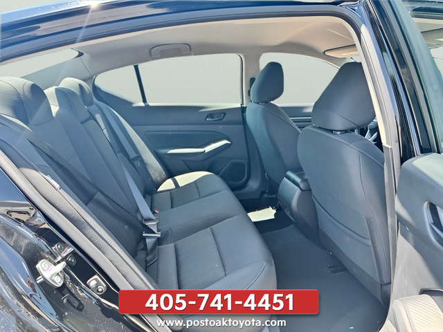 2025 Nissan Altima SV - Photo 13