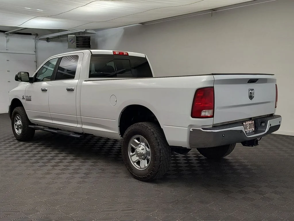 Used 2016 Bright White Ram SLT image 3