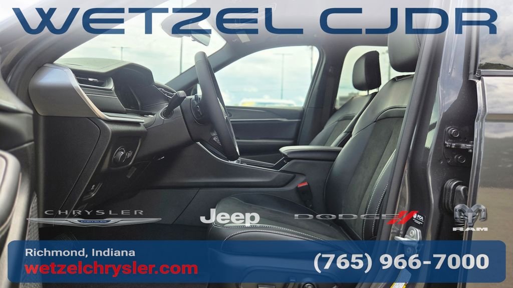 2026 Jeep Grand Cherokee Laredo - Photo 13
