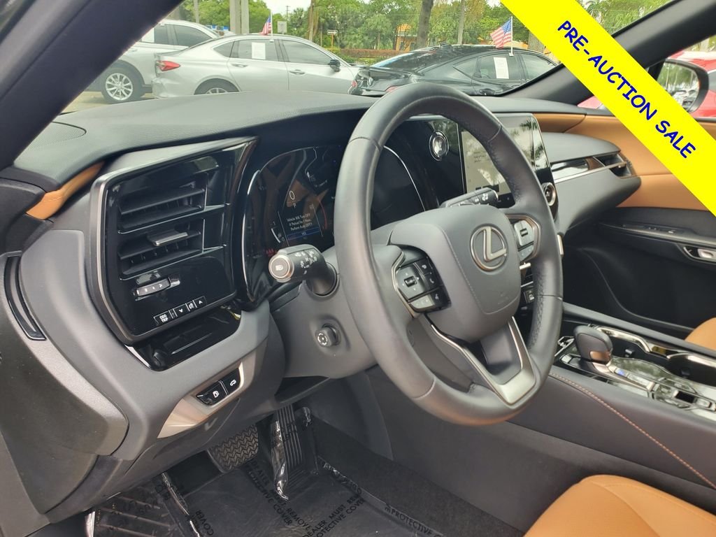 Used 2025 Green Lexus 350 image 15