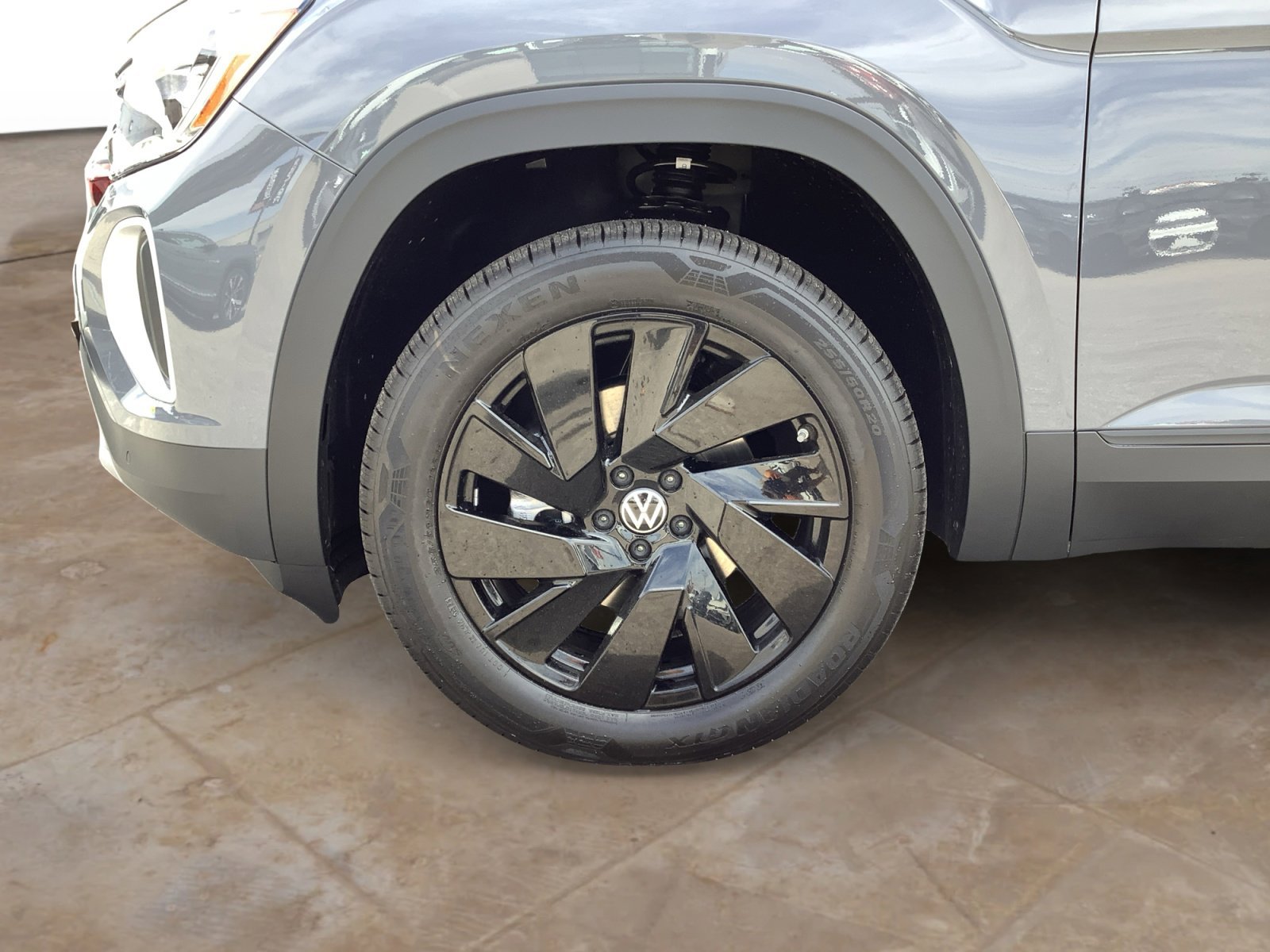 2026 Volkswagen Atlas SE w/Tech - Photo 10