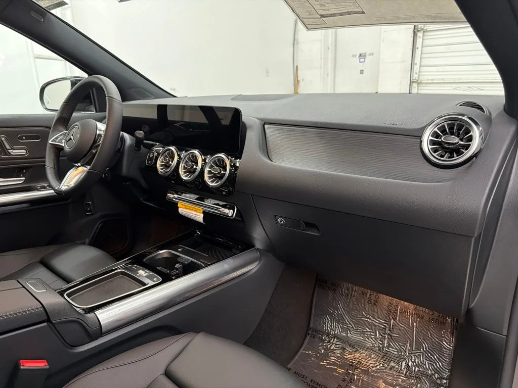 New 2026 Black Mercedes-Benz GLA 250 image 29
