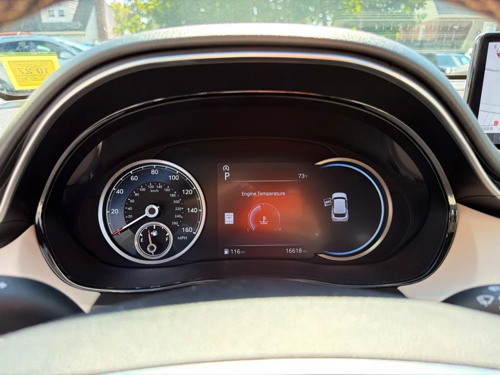 Used 2024 White Genesis 2.5T image 35