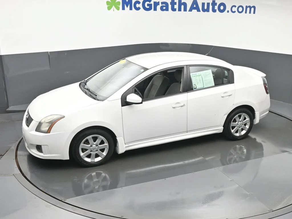 Used 2011 White Nissan 2.0 SR image 20