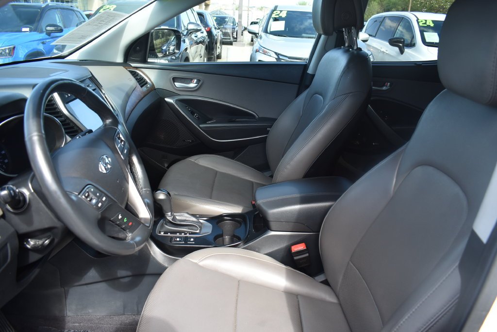 Used 2018 White Hyundai 2.4 Base image 22