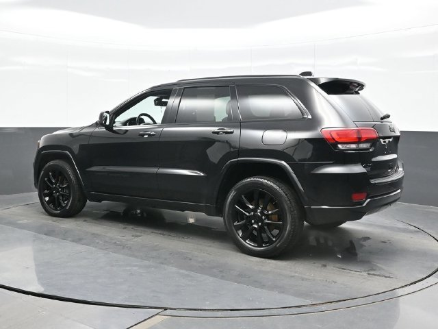 Used 2020 Black Jeep Altitude image 3