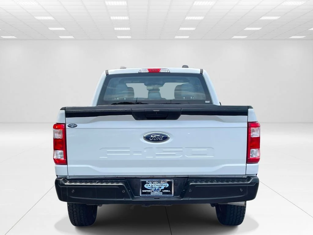 Used 2021 White Ford XL image 5