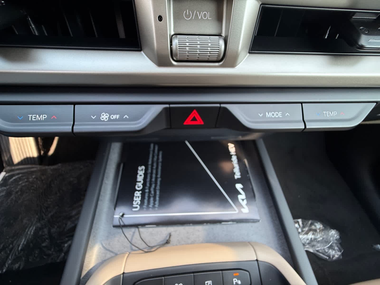New 2027 Ebony Black Kia EX image 17