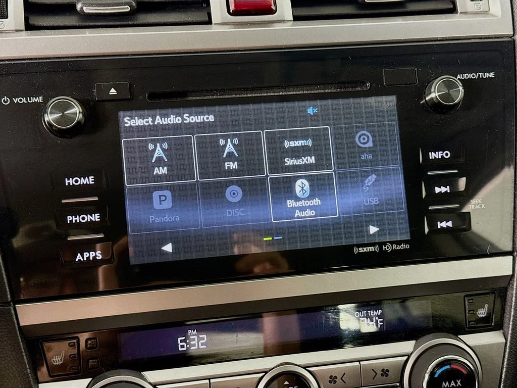 Used 2016 Ice Silver Metallic Subaru 2.5i Premium image 15