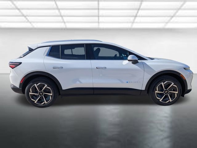 New 2026 Summit White Chevrolet LT image 31