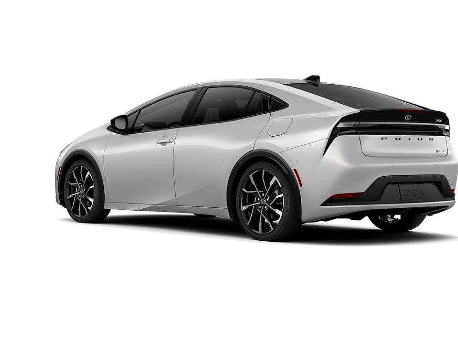 New 2026 Cutting Edge Toyota XSE Premium image 38