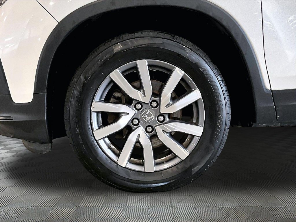 Used 2020 White Honda EX-L image 7