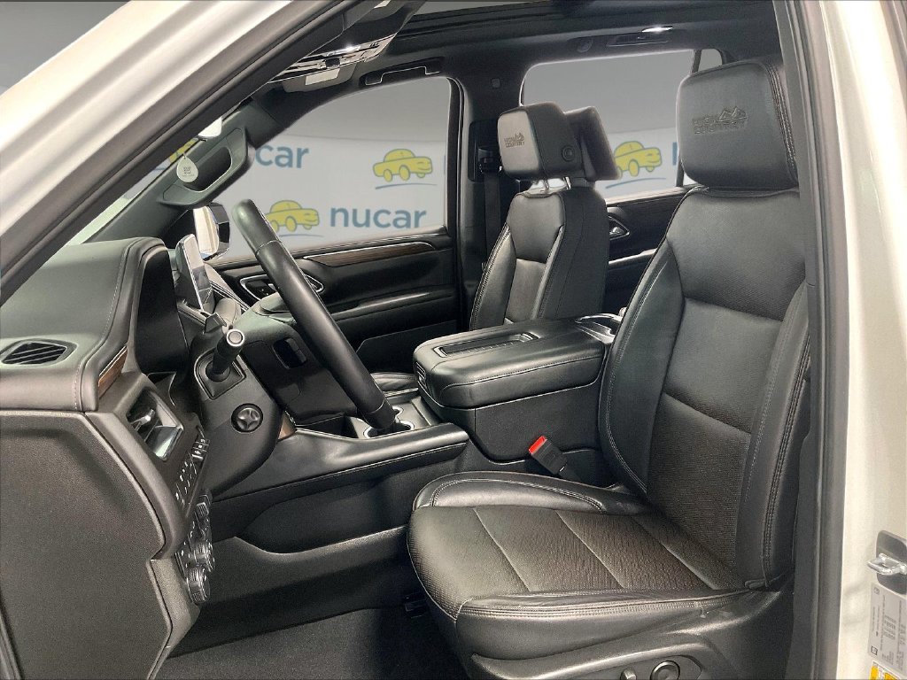 Used 2024 Beige Chevrolet High Country image 10
