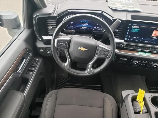 Used 2025 Gray Chevrolet LT image 15