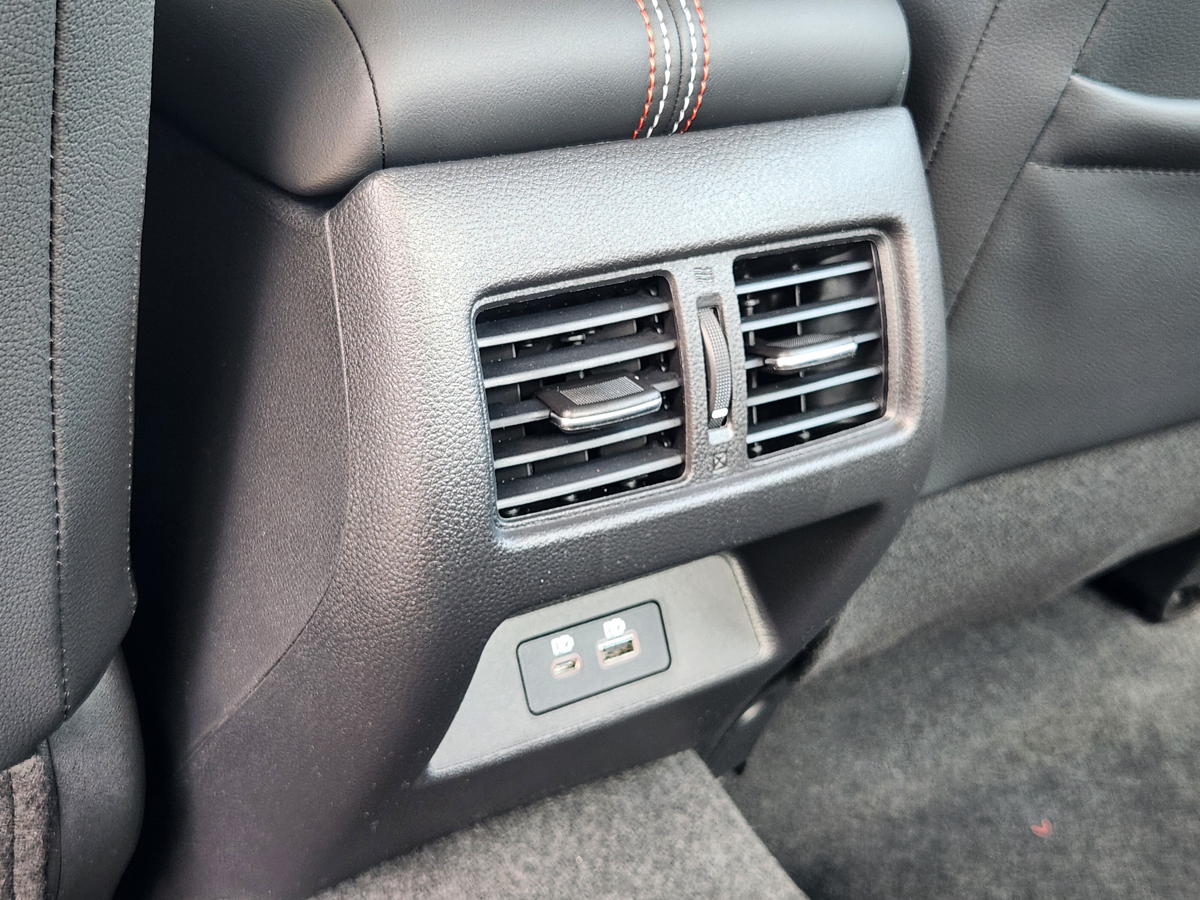 New 2026 Gray Sky Pearl / Super Black Two-tone Nissan SR image 30
