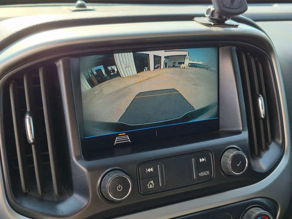 Used 2022 Summit White Chevrolet LT image 25