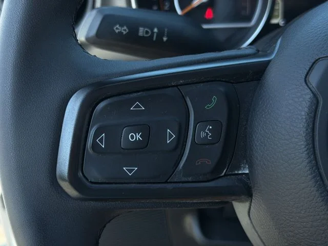 Used 2023 Silver Jeep Sport S image 29