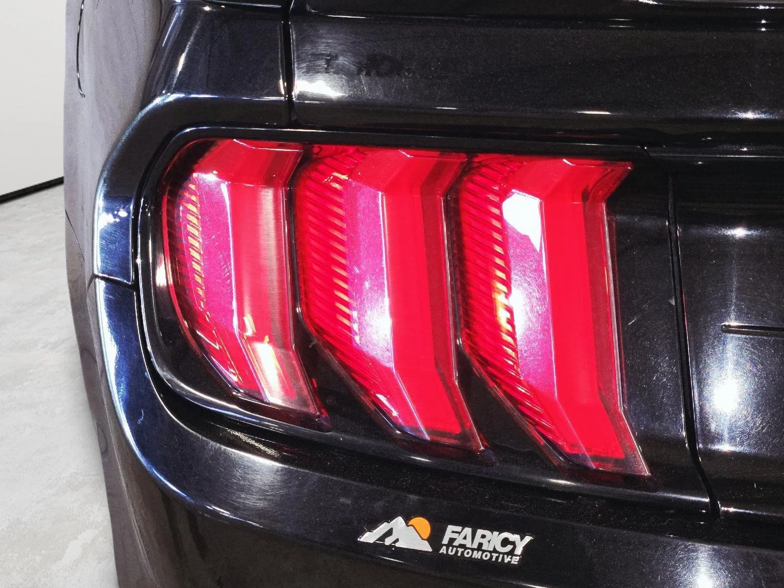 Used 2021 Shadow Black Ford GT image 15