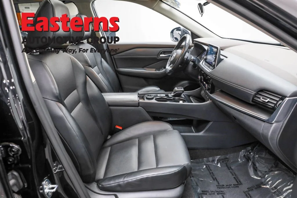 Used 2022 Black Nissan SV image 24