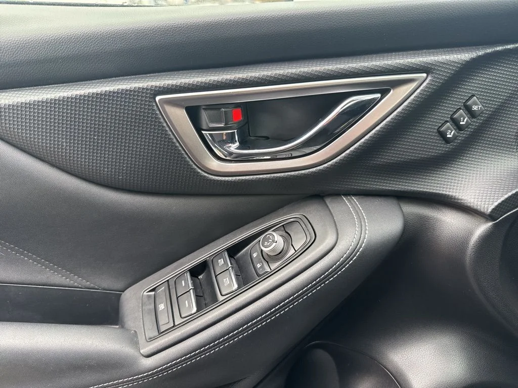 Used 2022 Gray Subaru Touring image 19